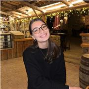 Opositora, imparto clases de matemáticas para niños de 6-12 años.